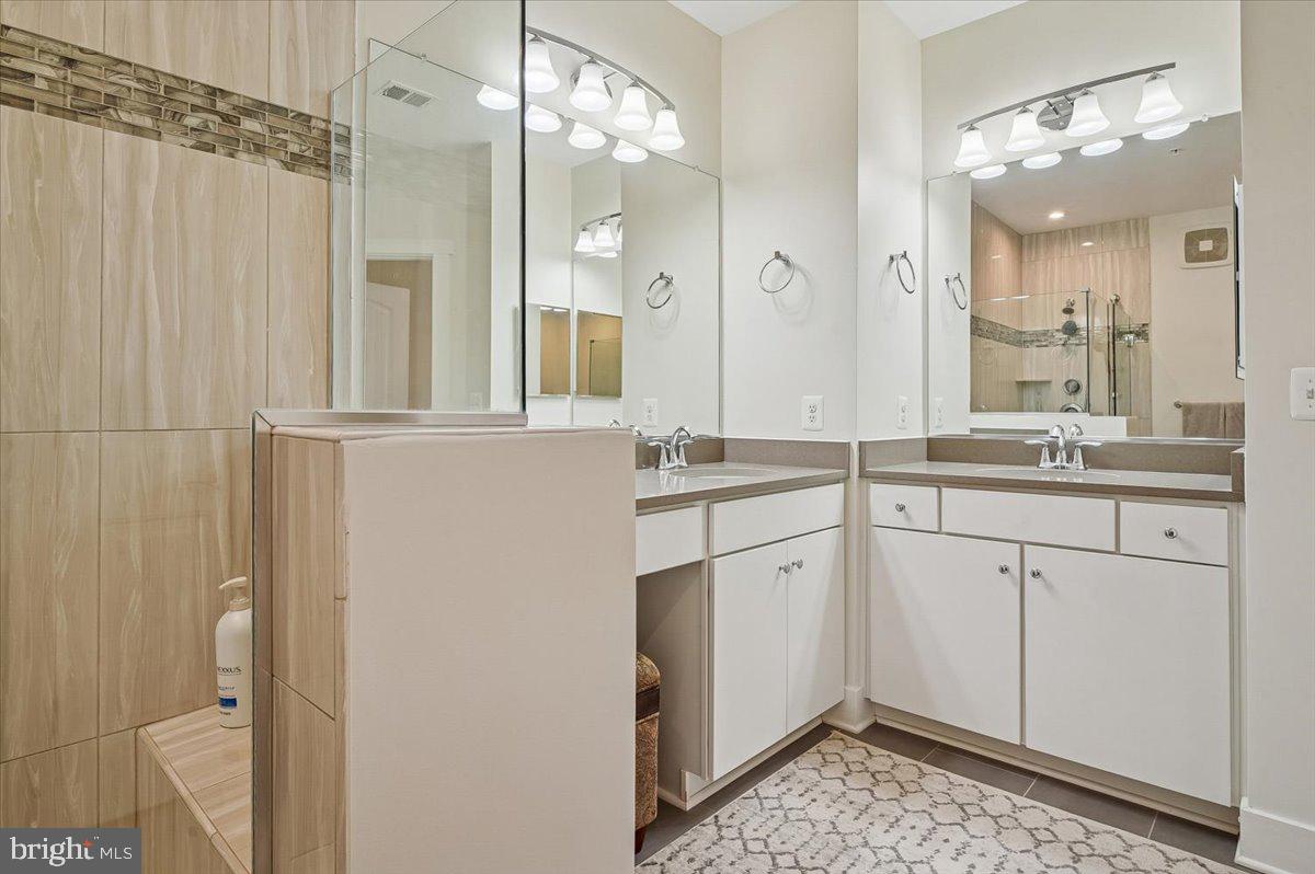 FOUR SEASONS AT KENT ISLAND - Residential