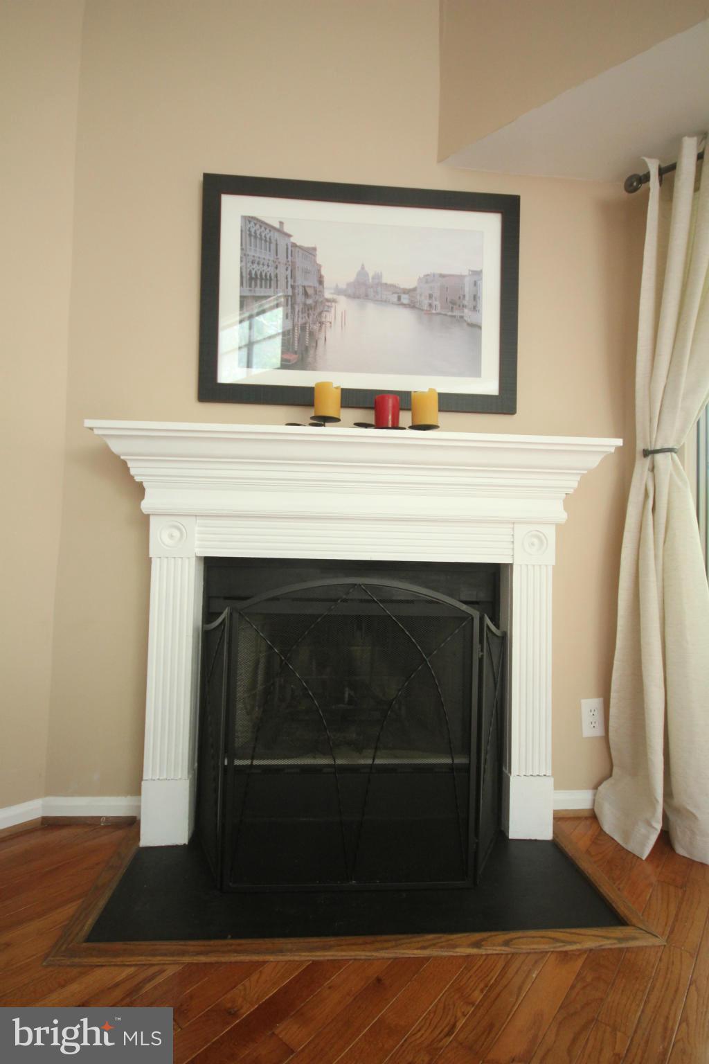 PONDS AT CENTREVILLE - Residential