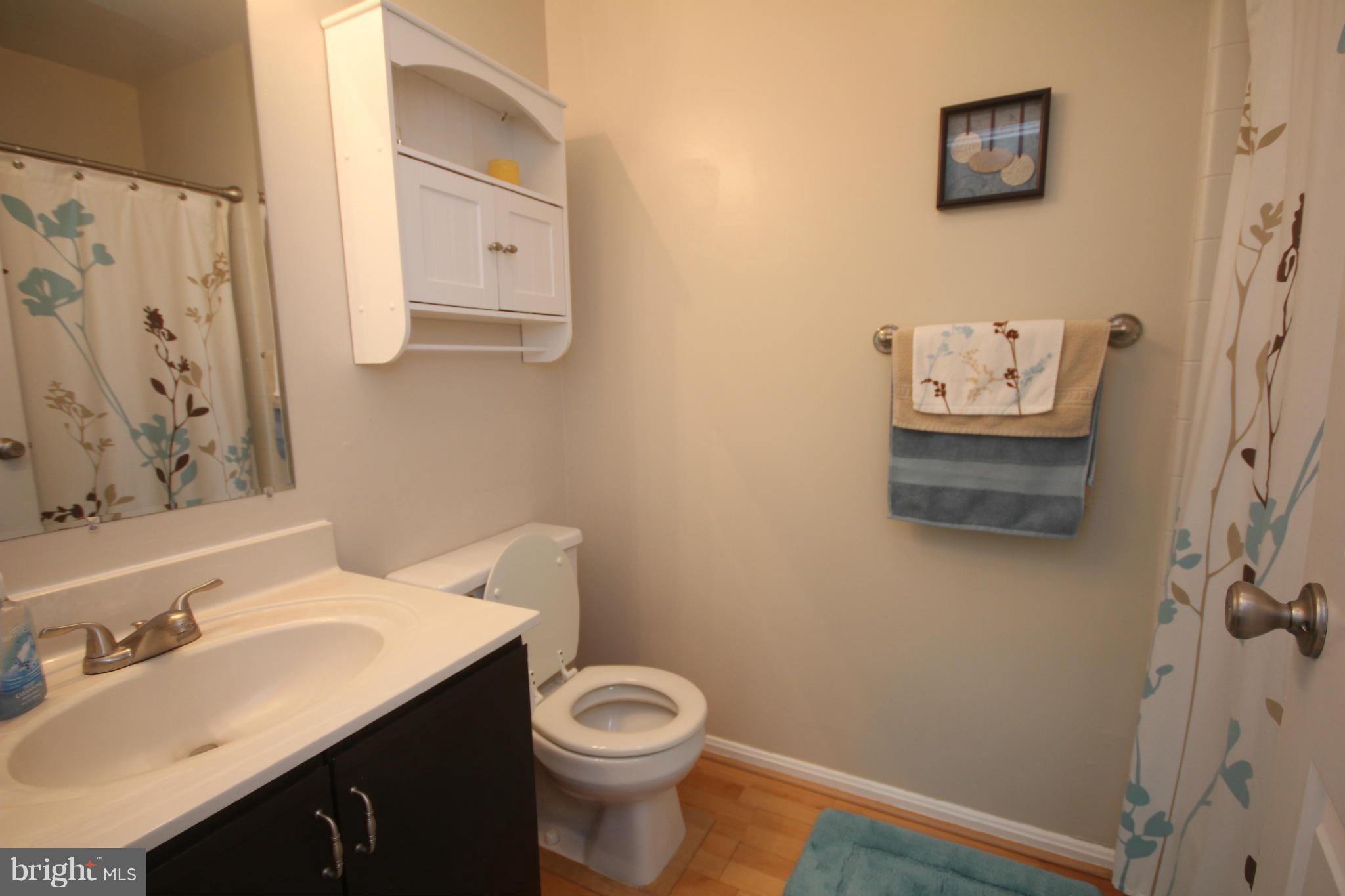 PONDS AT CENTREVILLE - Residential