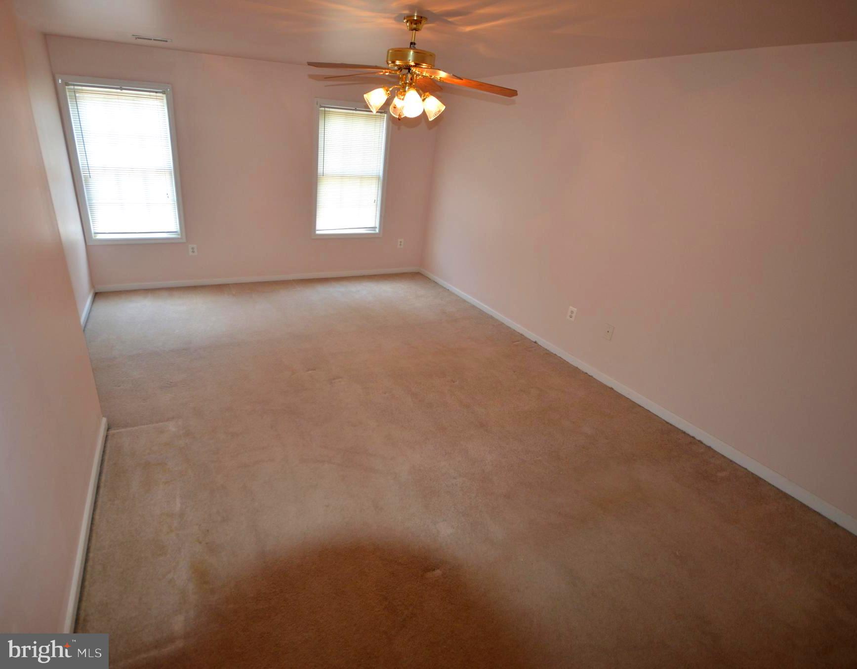 INWOOD MEADOWS - Residential Lease