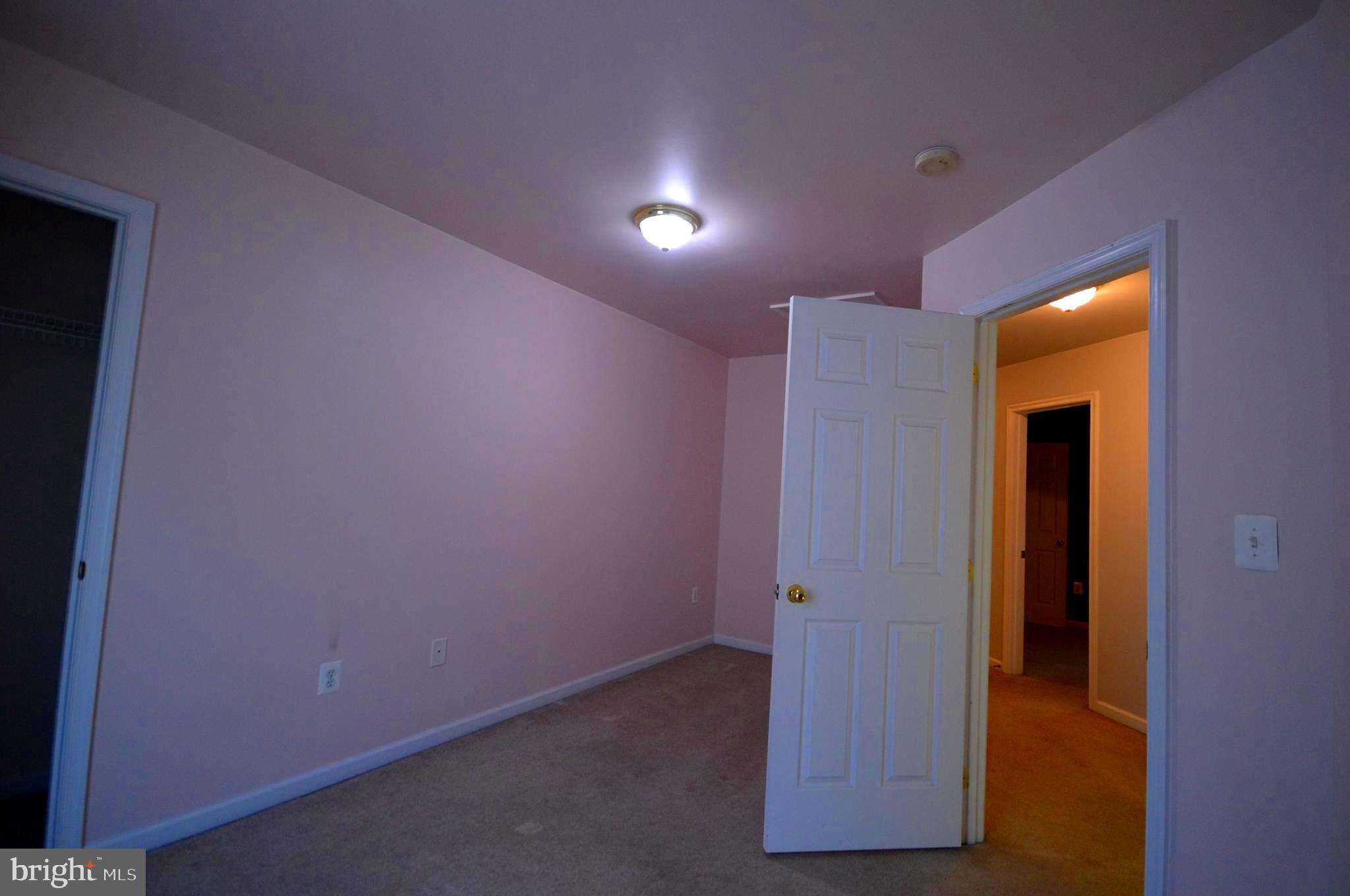 INWOOD MEADOWS - Residential Lease