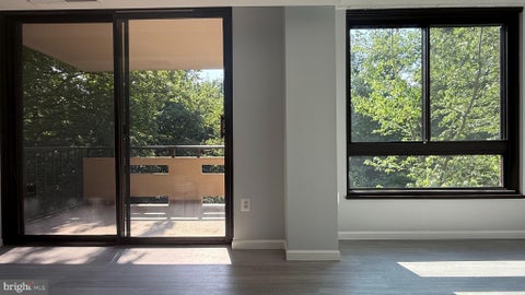 Photo of 1808 Old Meadow Road #601, MCLEAN, VA 22102 (MLS # VAFX2326342)