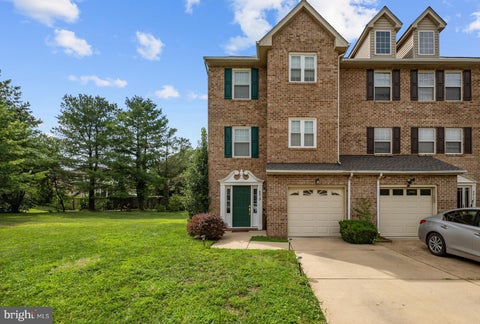 Townhouse For Rent - 8819 Hardesty Drive<br/> CLINTON, MD 20735