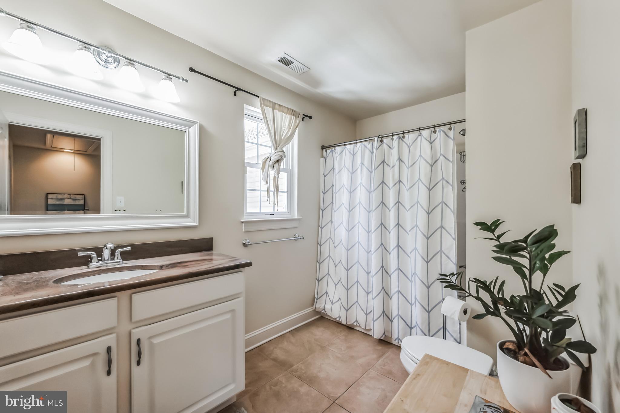 AMBLER HOUSE - Residential