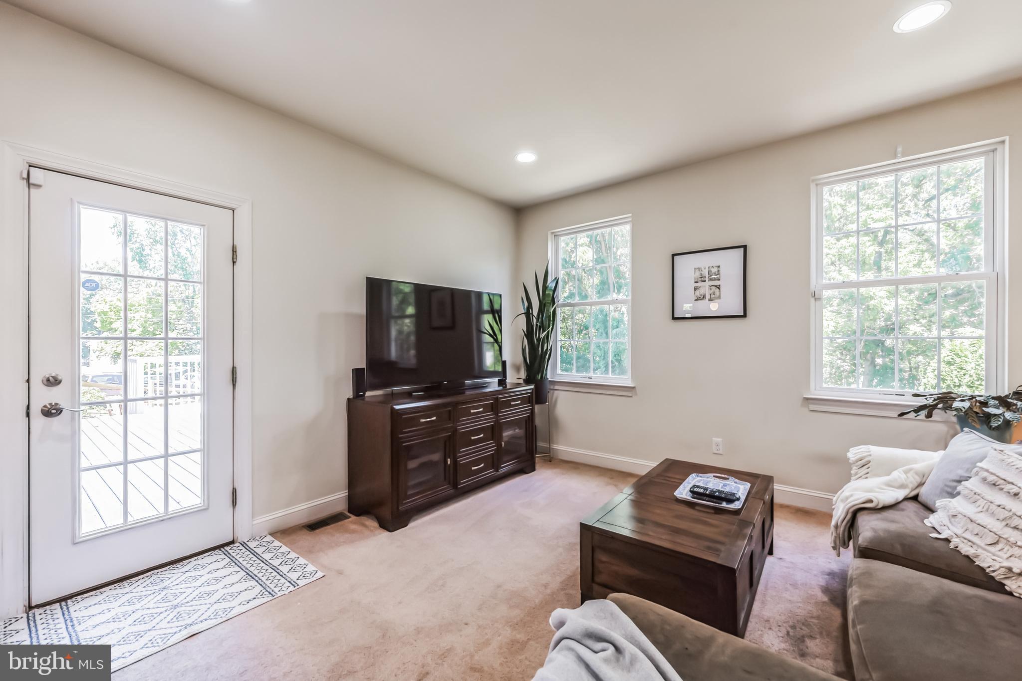 AMBLER HOUSE - Residential