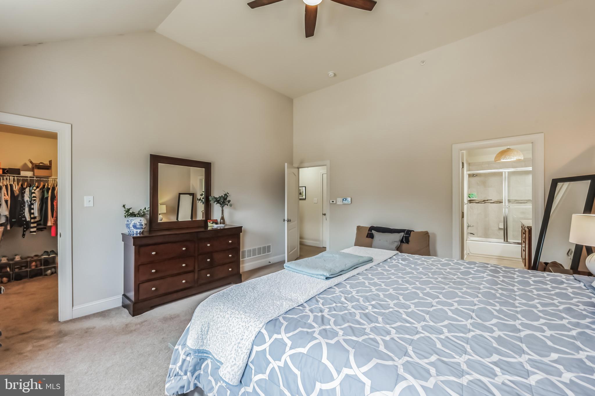 AMBLER HOUSE - Residential