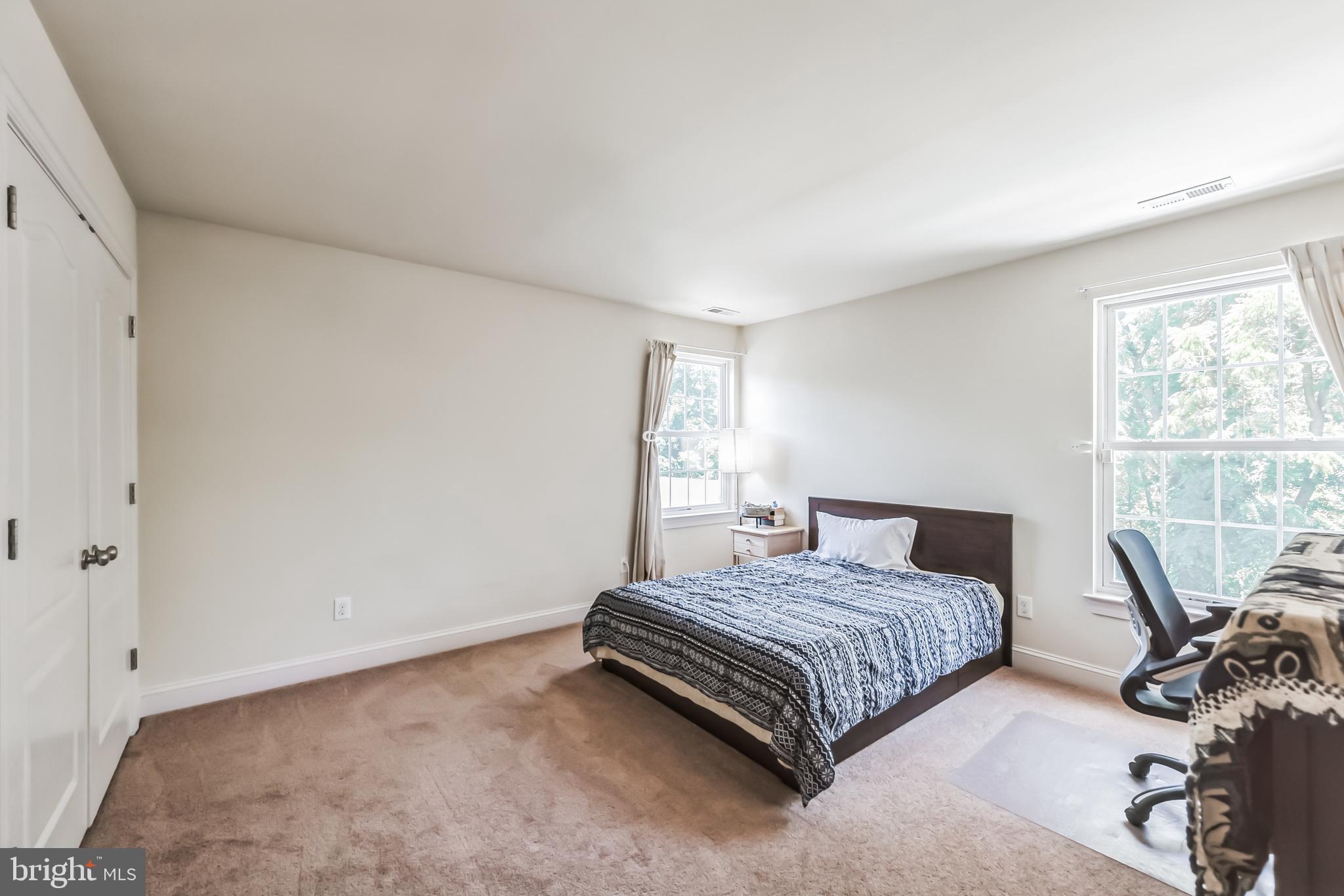 AMBLER HOUSE - Residential