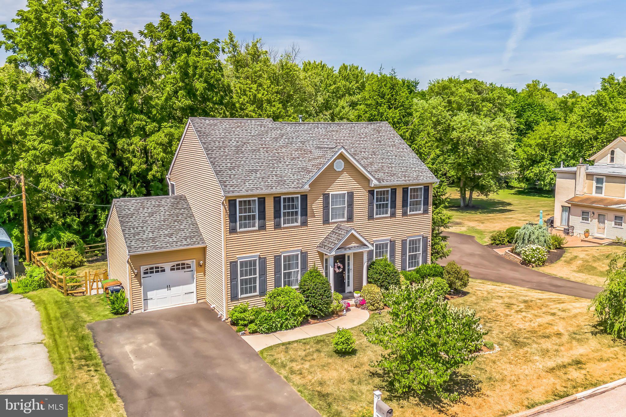 AMBLER HOUSE - Residential