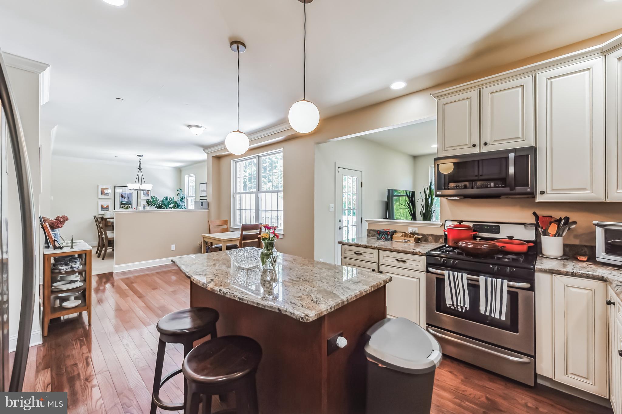 AMBLER HOUSE - Residential