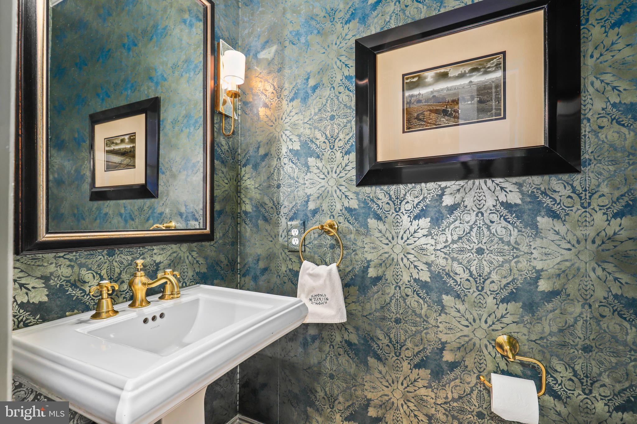 BACKYARD BOATS - Residential