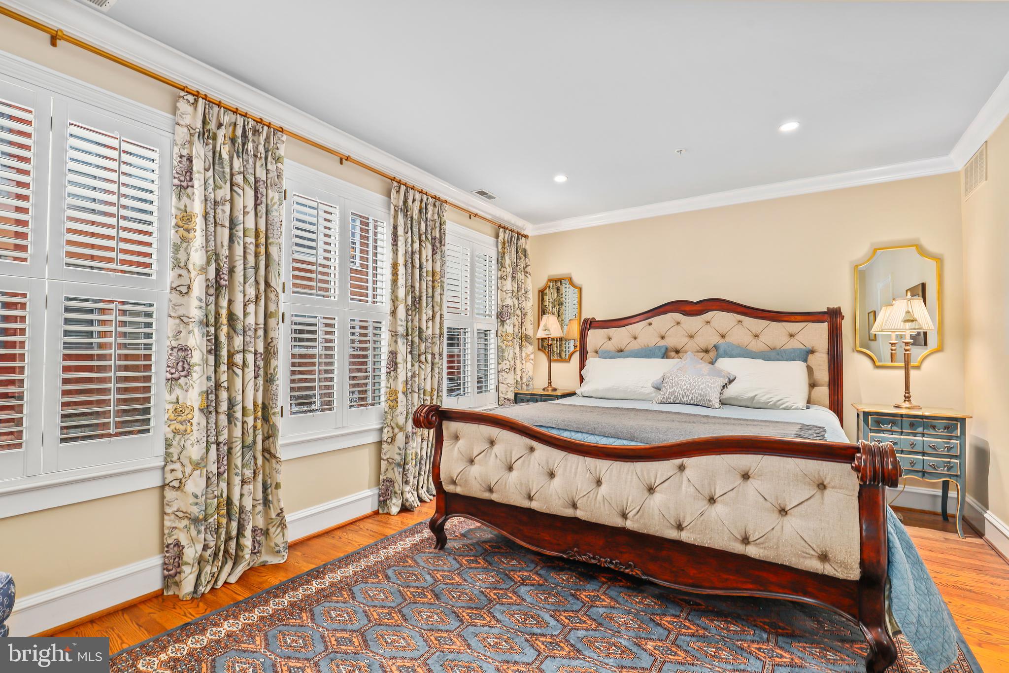 BACKYARD BOATS - Residential