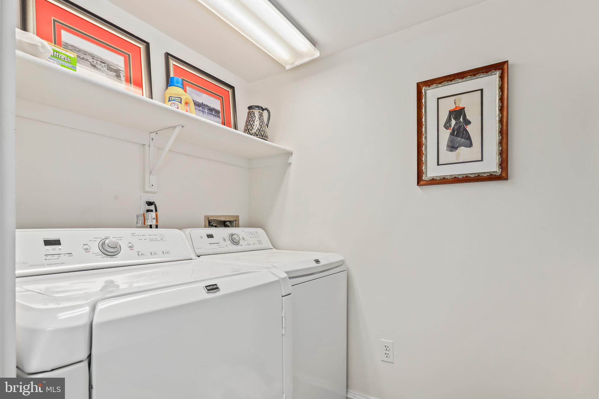 BACKYARD BOATS - Residential