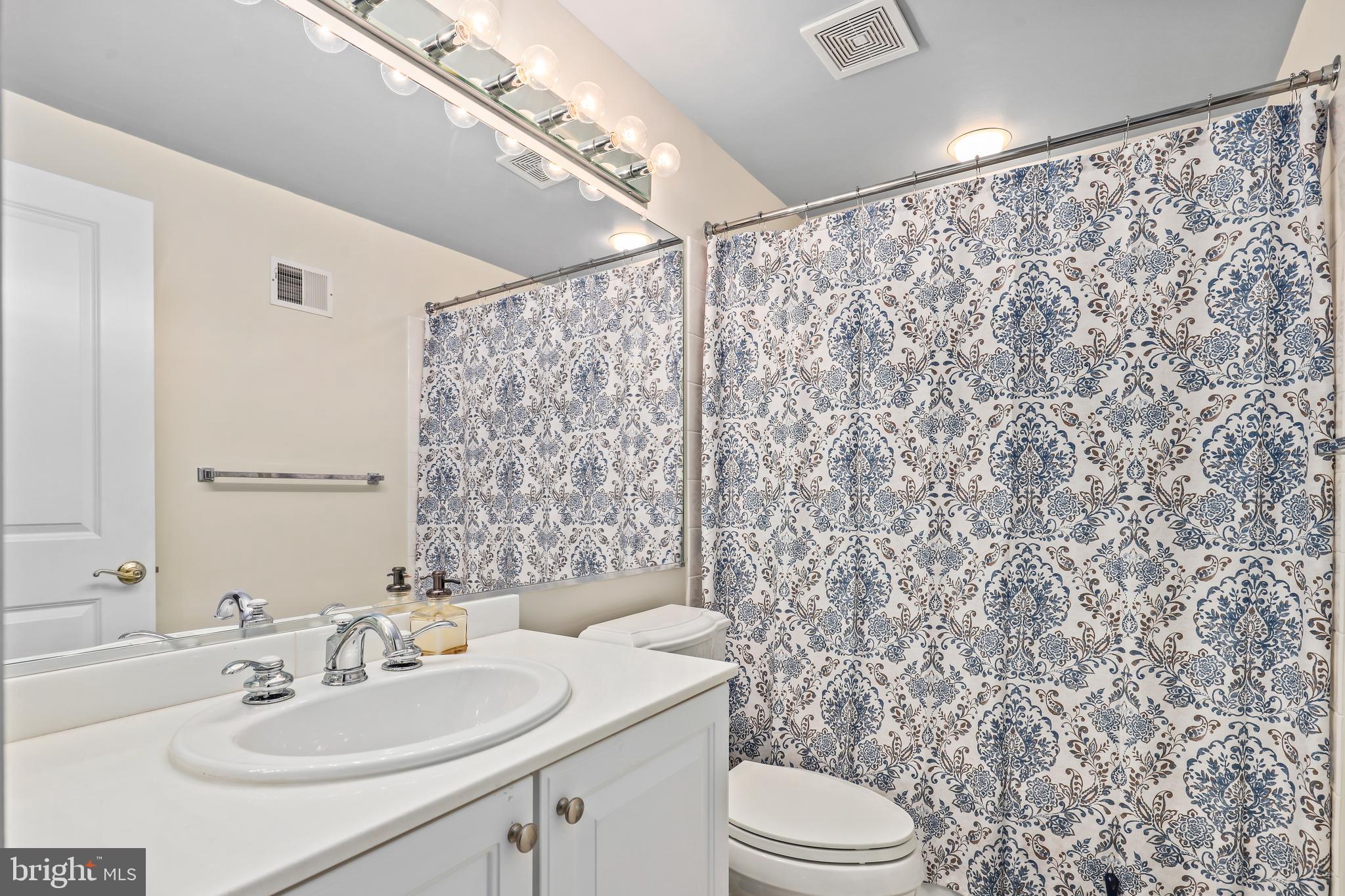 BACKYARD BOATS - Residential