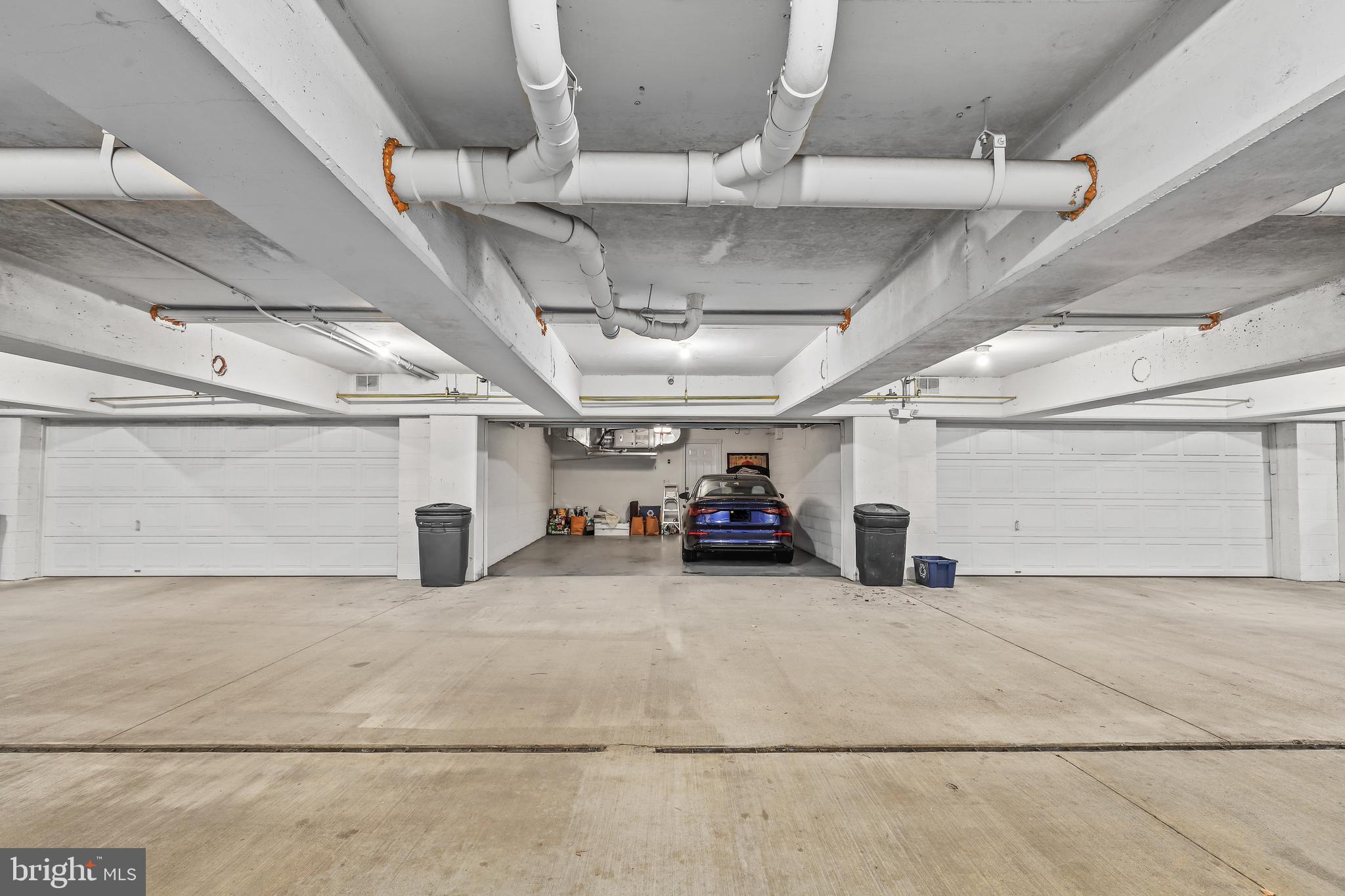 BACKYARD BOATS - Residential