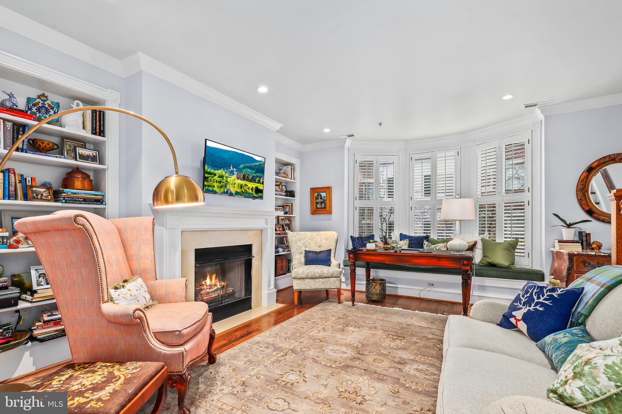 BACKYARD BOATS - Residential