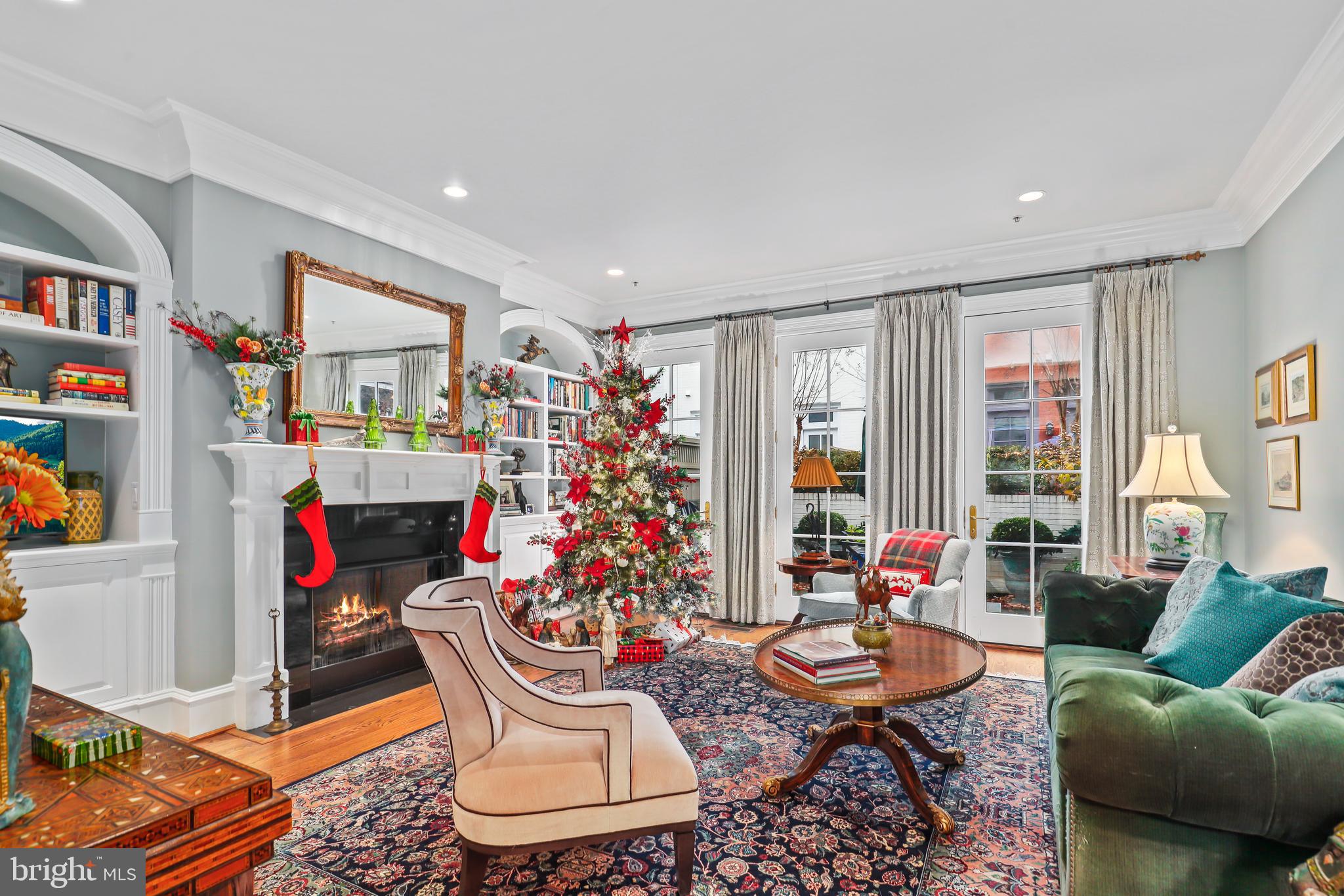 BACKYARD BOATS - Residential