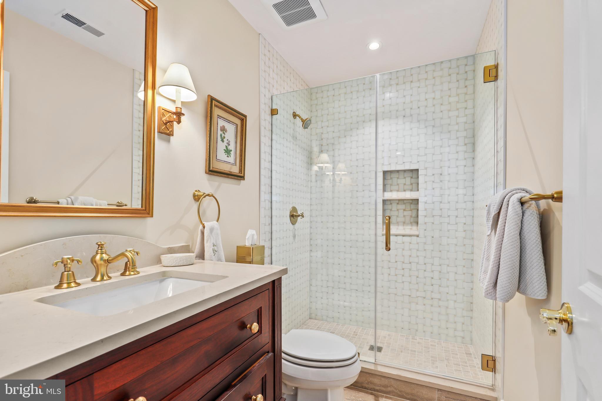 BACKYARD BOATS - Residential