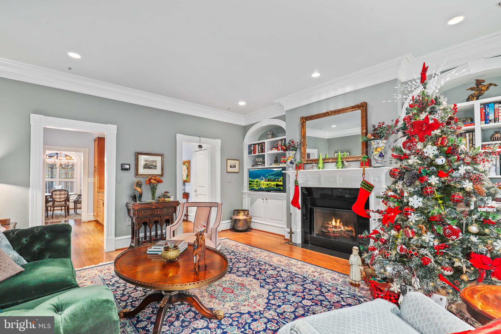 BACKYARD BOATS - Residential