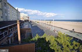 107 N ATLANTIC AVE 0403 (WEEK 37)