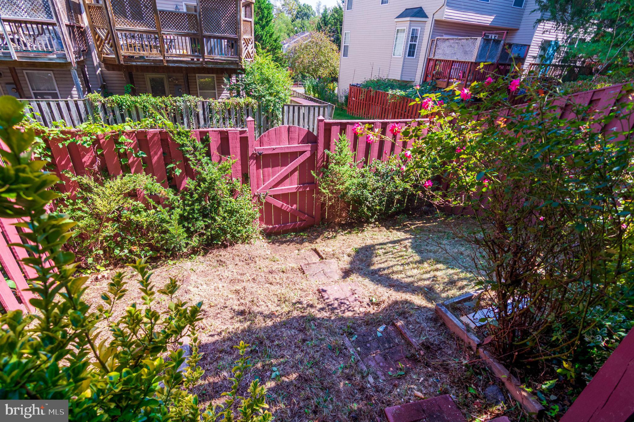 LEE OVERLOOK - Residential