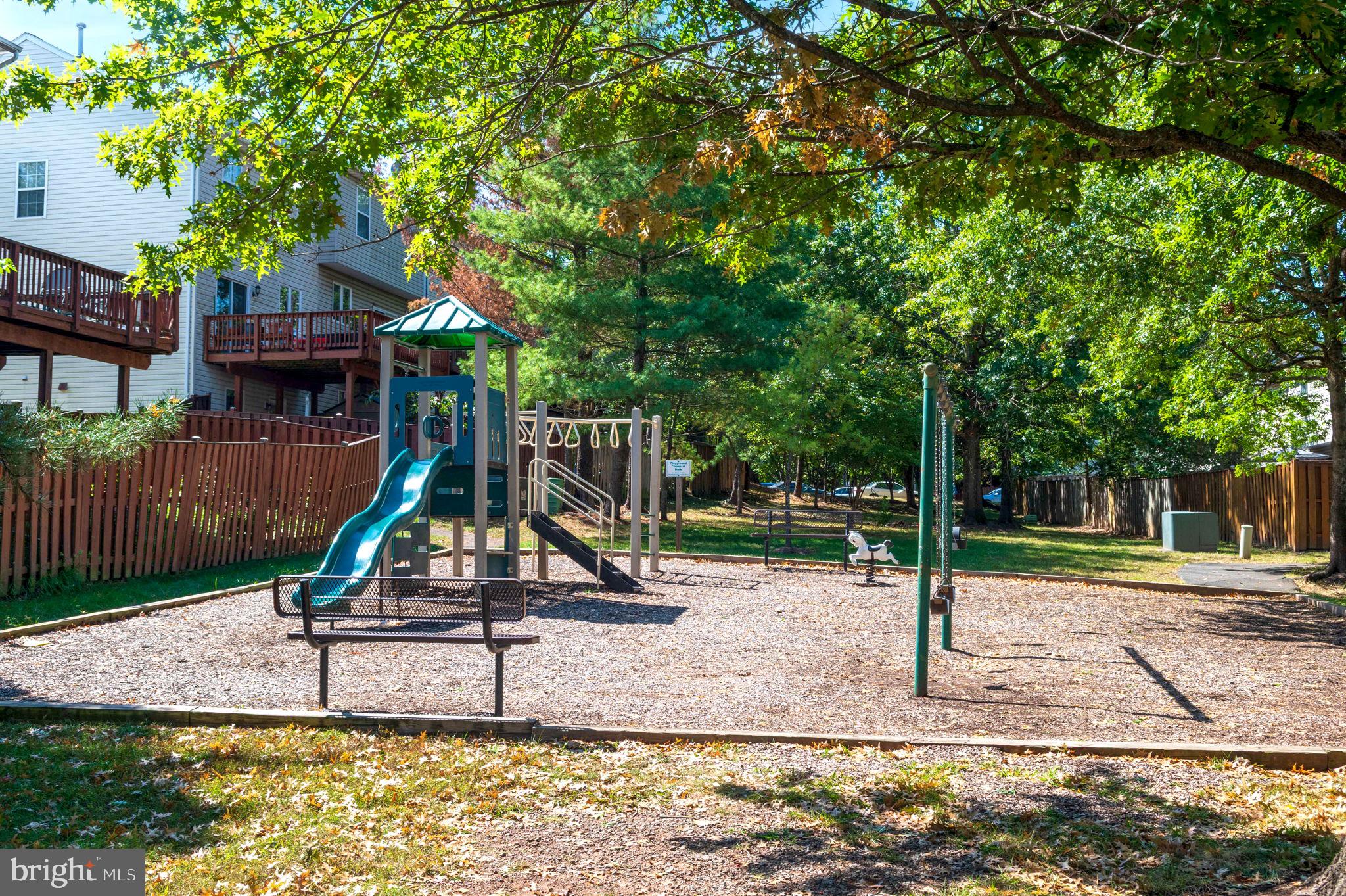 LEE OVERLOOK - Residential