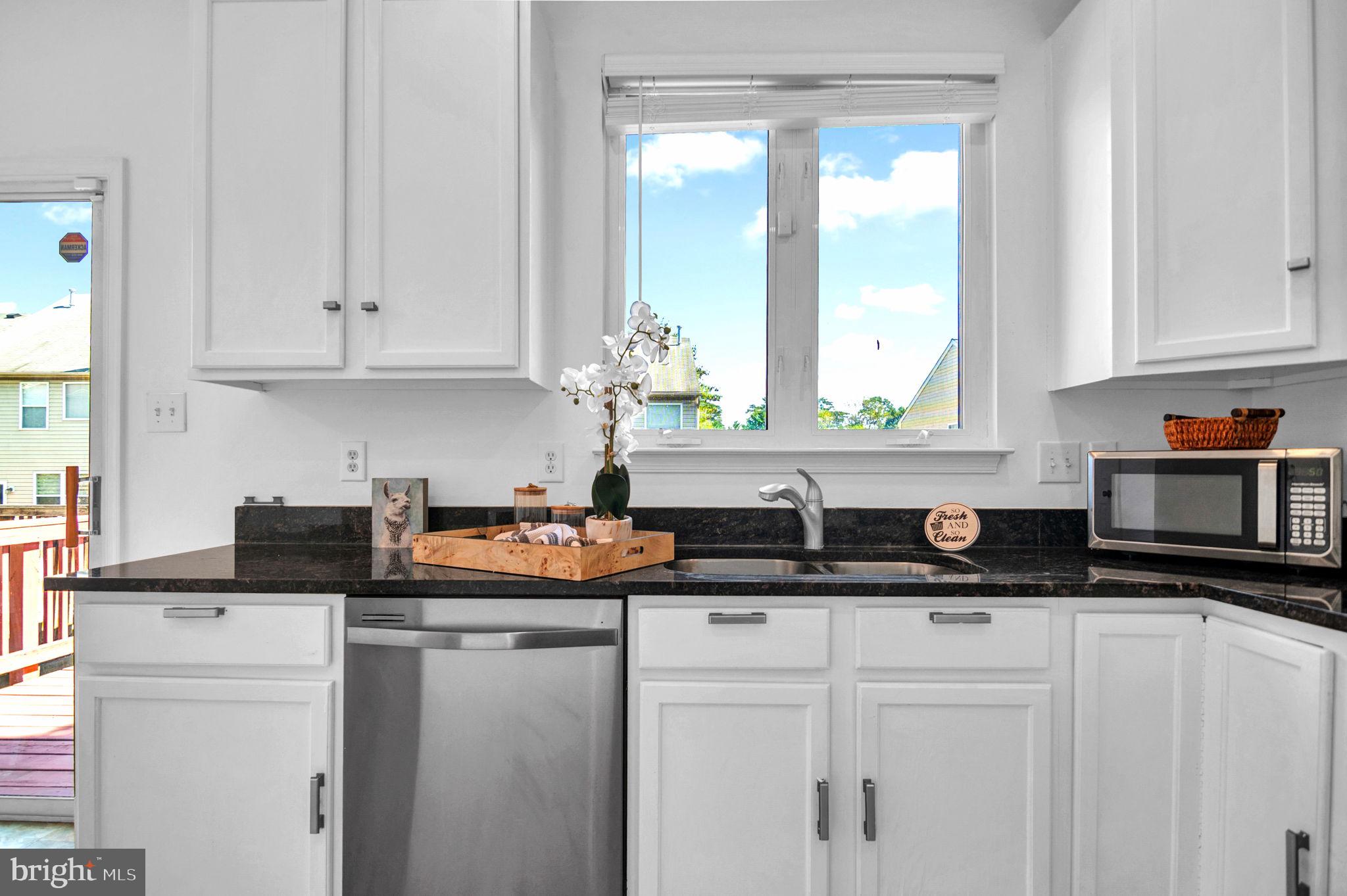 LEE OVERLOOK - Residential