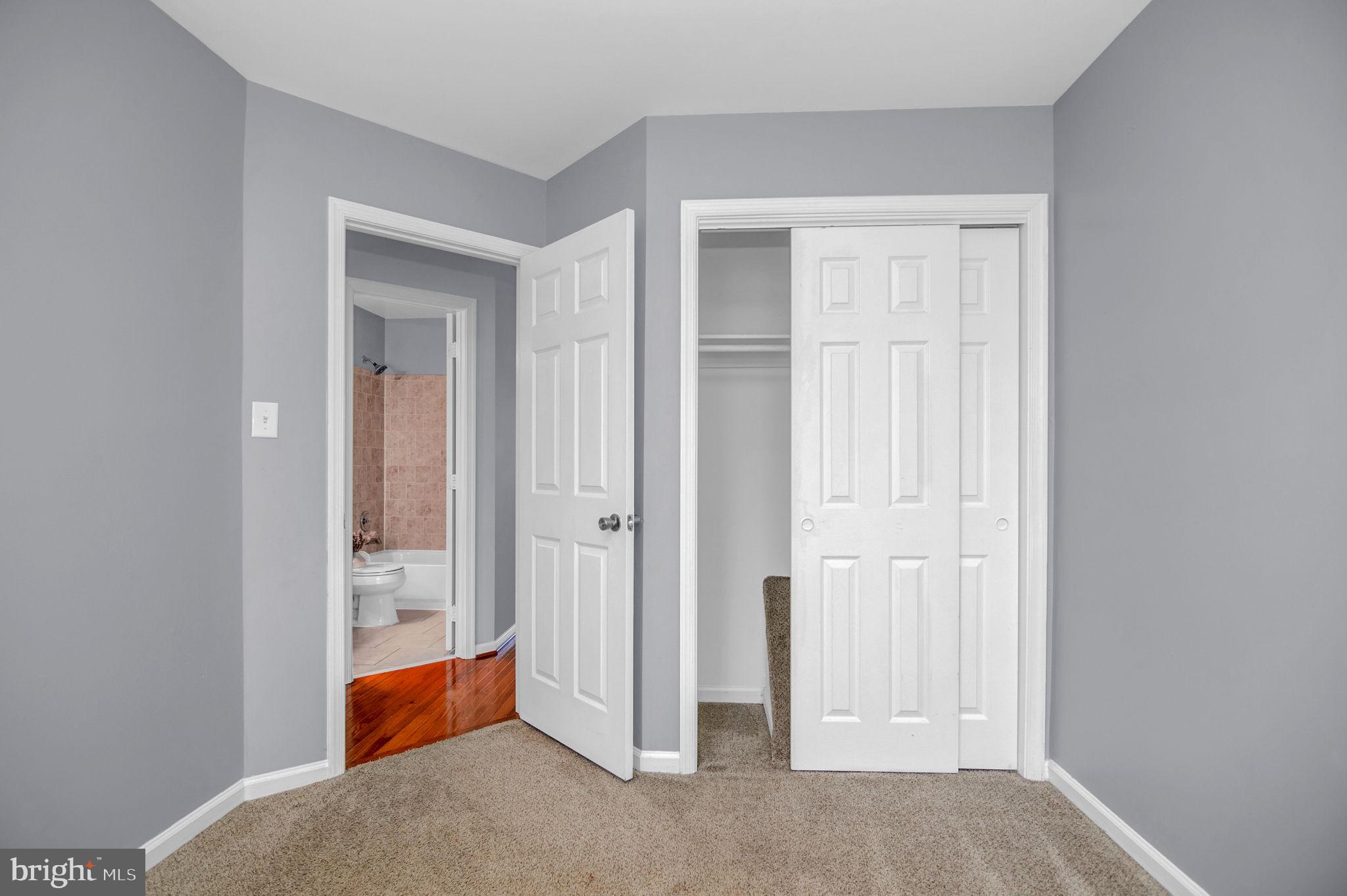 LEE OVERLOOK - Residential