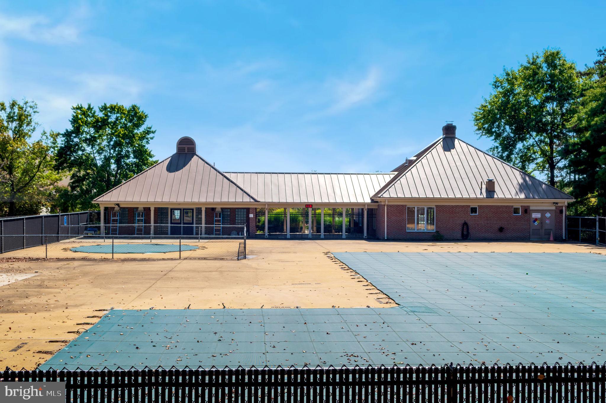 LEE OVERLOOK - Residential