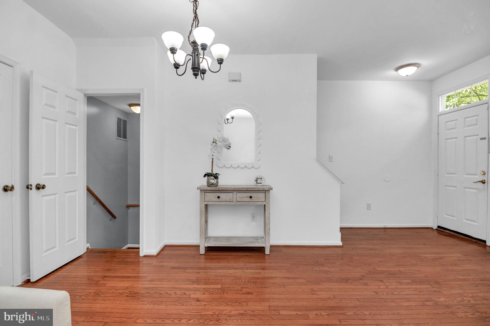 LEE OVERLOOK - Residential