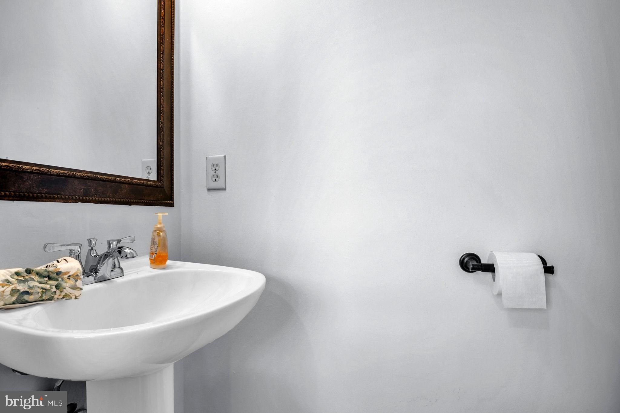 LEE OVERLOOK - Residential