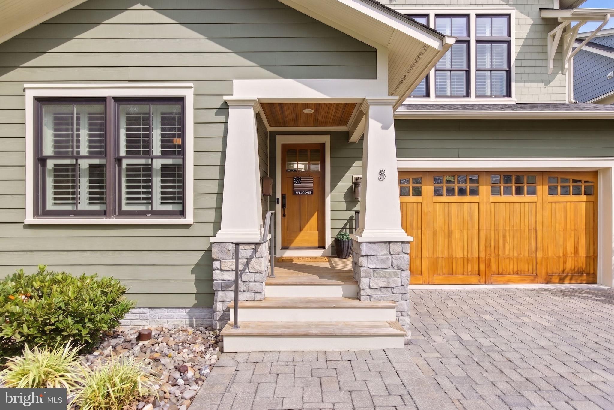 8 BROOKE AVENUE