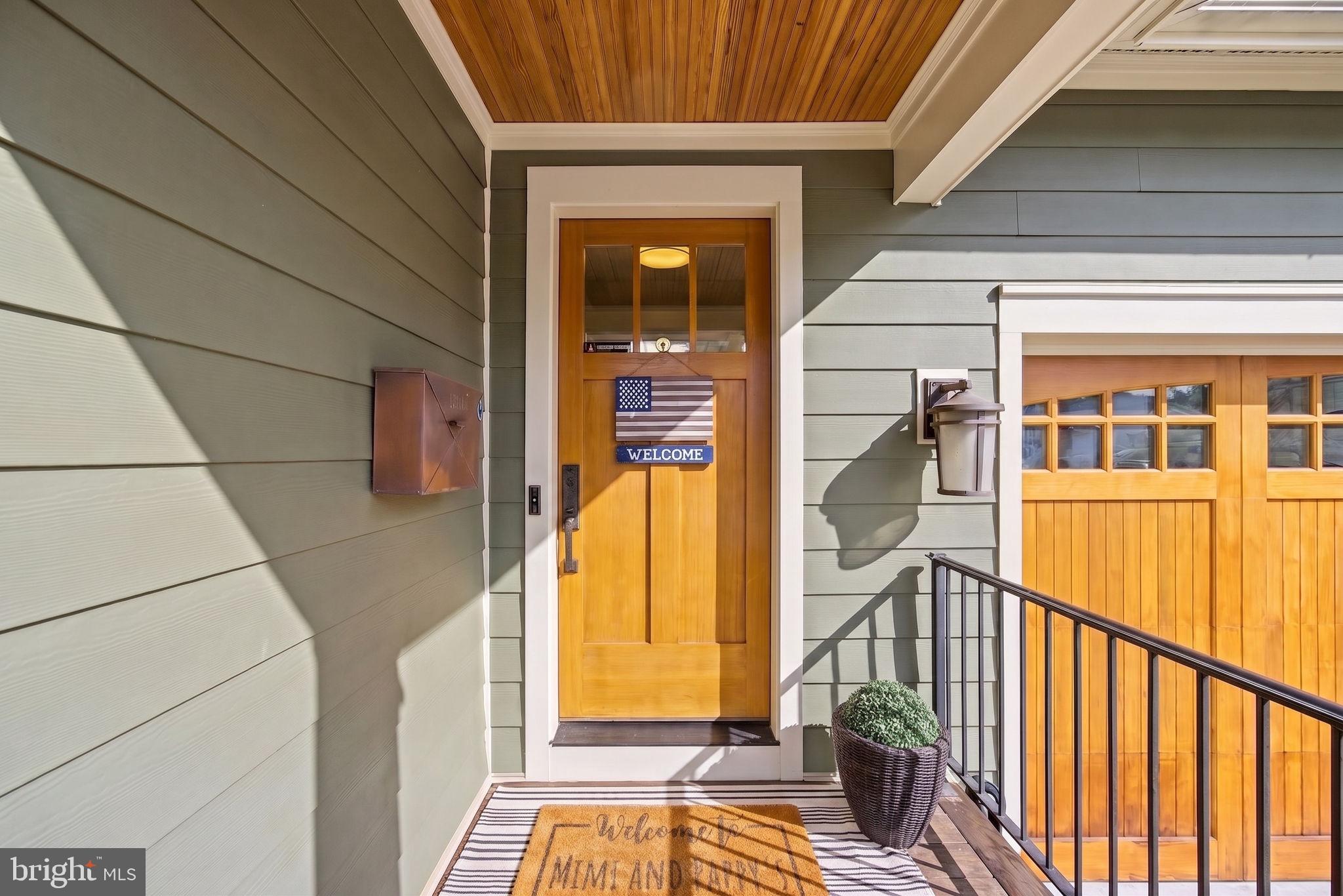 8 BROOKE AVENUE