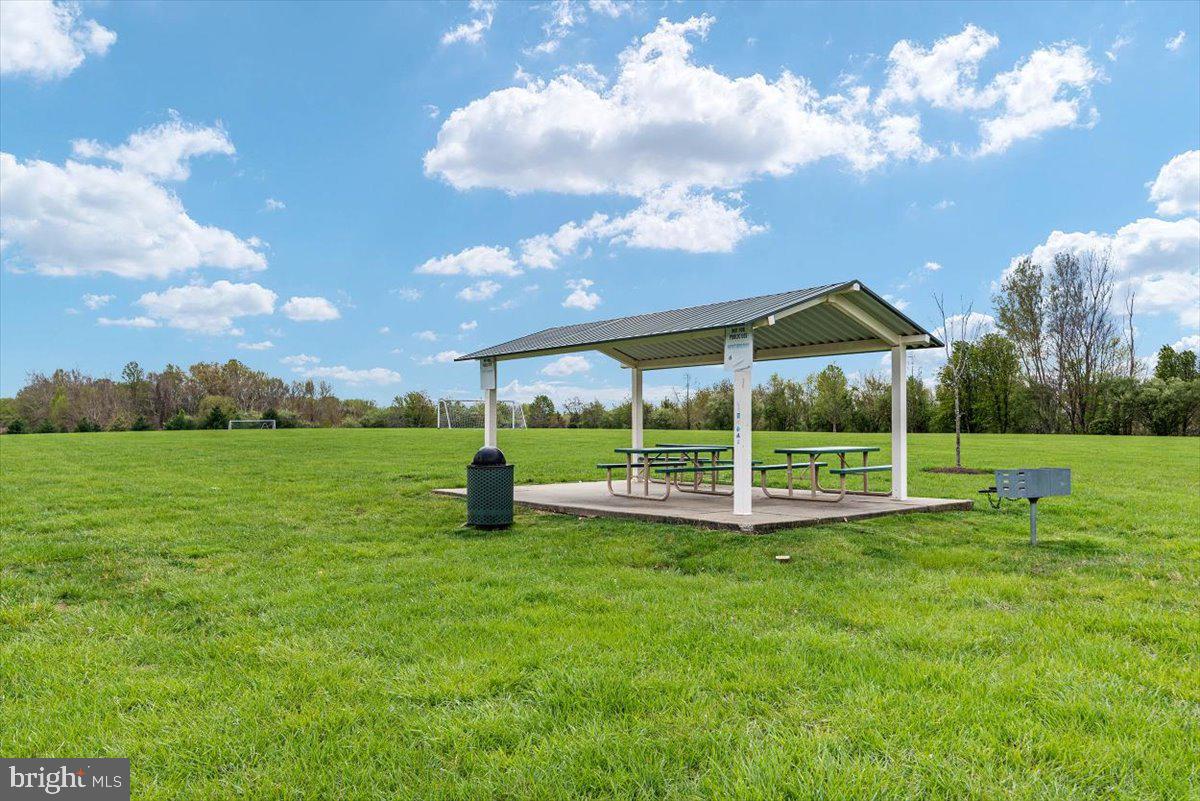 NORTH BROOK - Residential