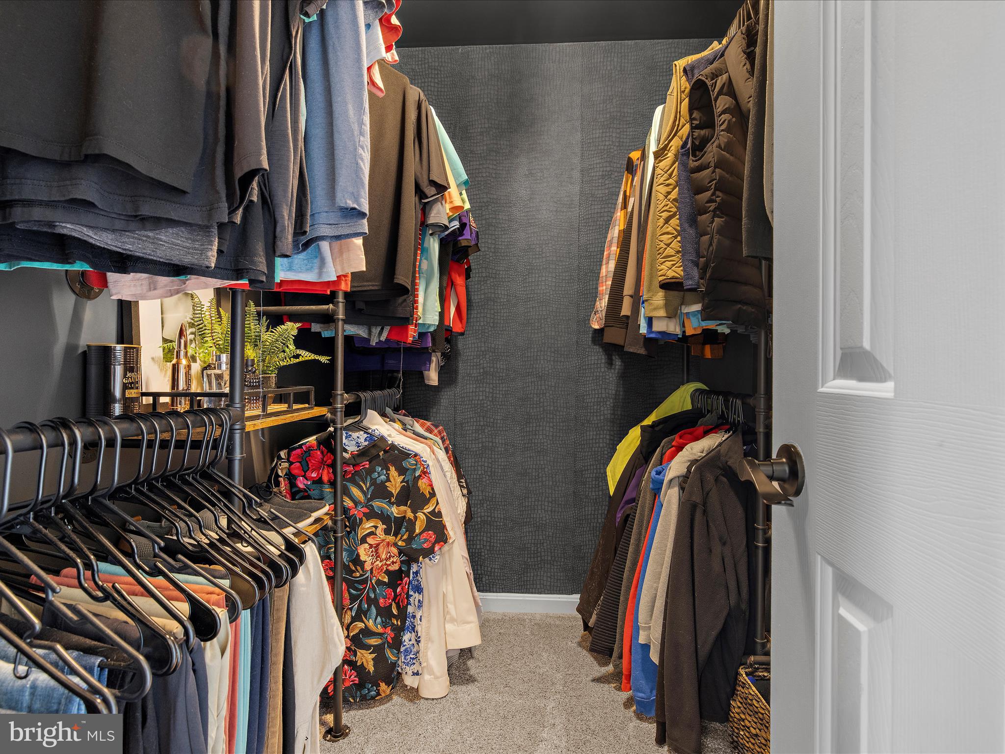 NORTH BROOK - Residential