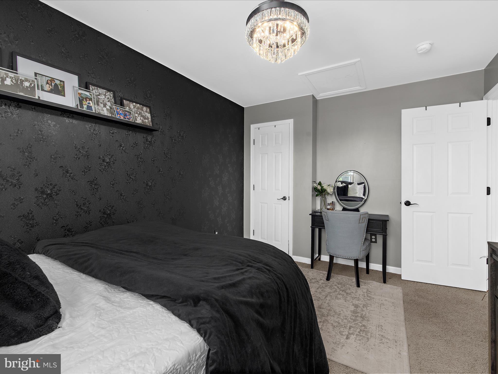 NORTH BROOK - Residential