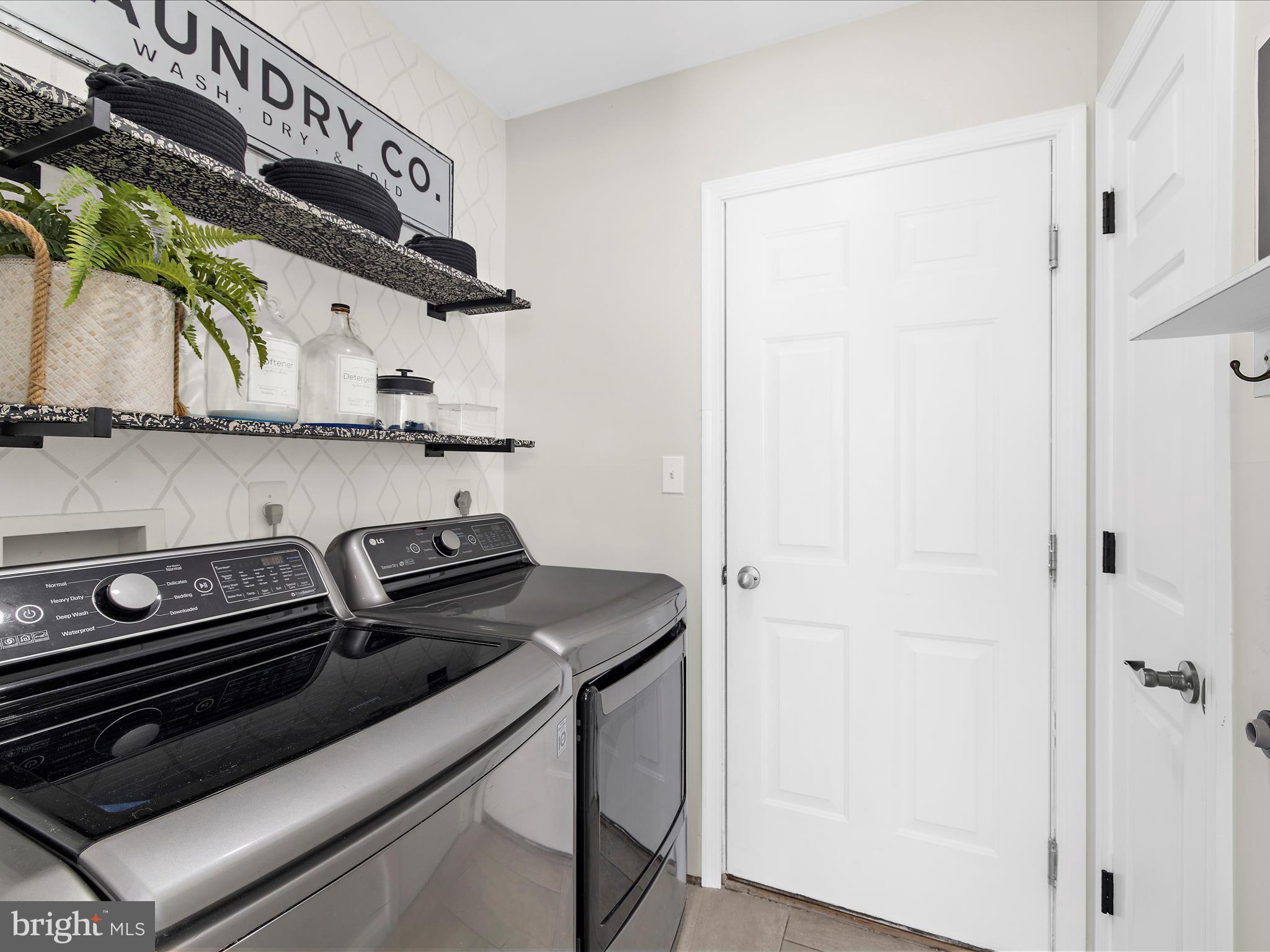 NORTH BROOK - Residential