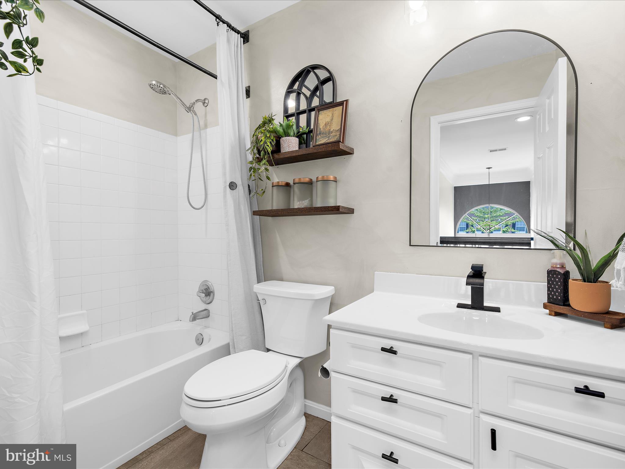 NORTH BROOK - Residential