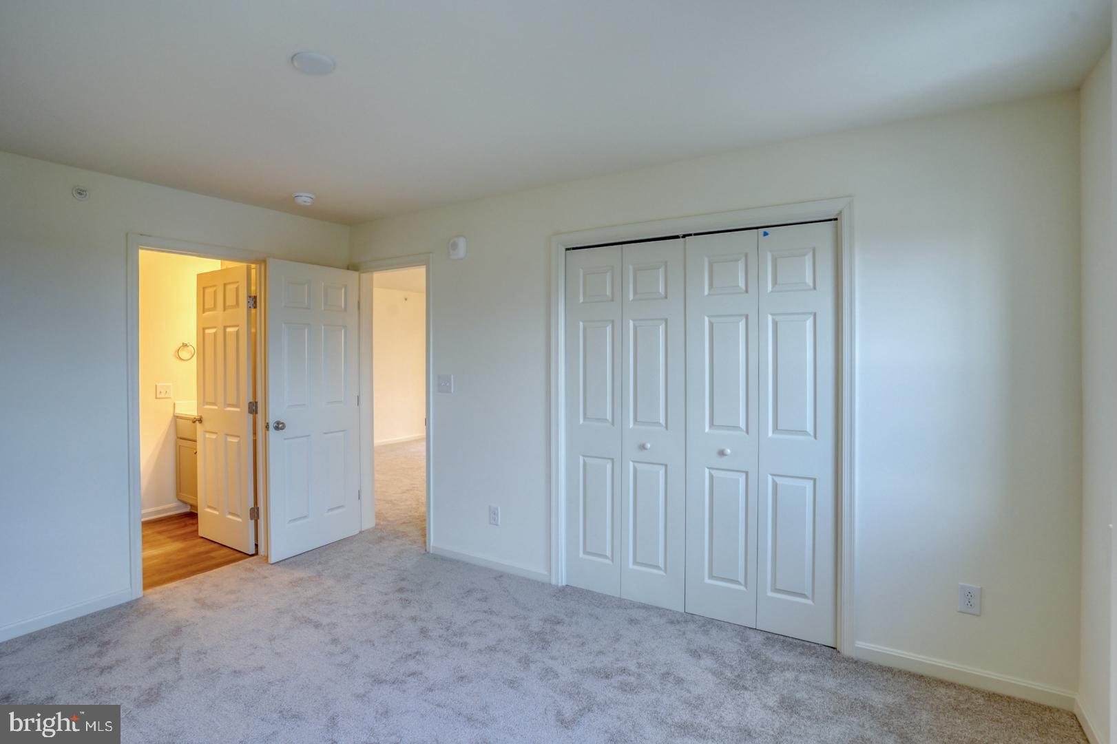 HEARTHSTONE MANOR - Residential