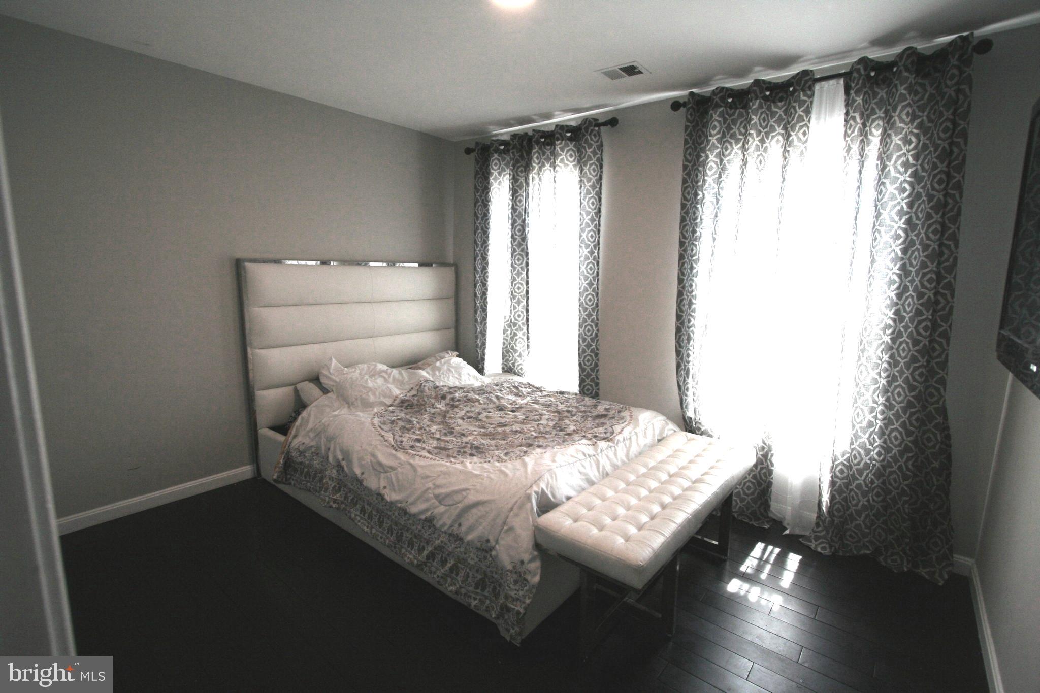 COLESVILLE VILLAGE - Residential