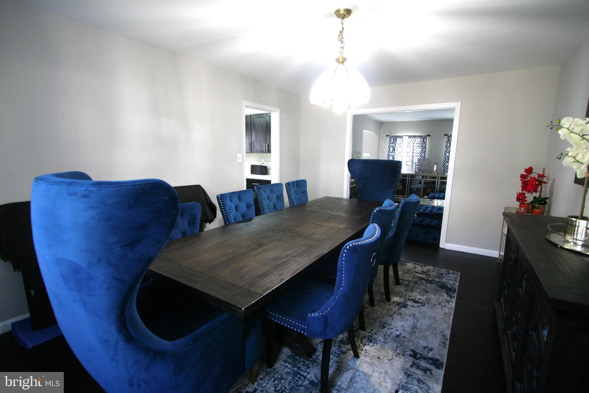 COLESVILLE VILLAGE - Residential
