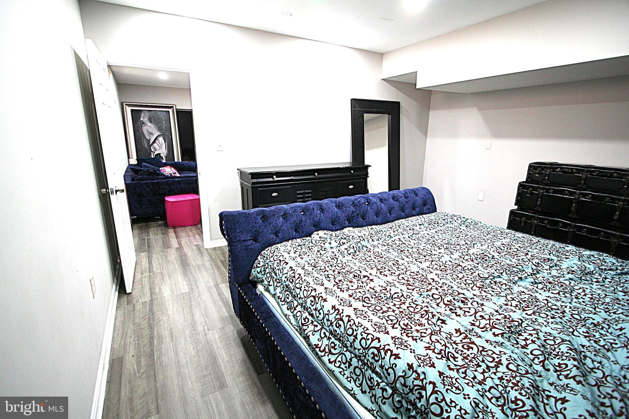 COLESVILLE VILLAGE - Residential
