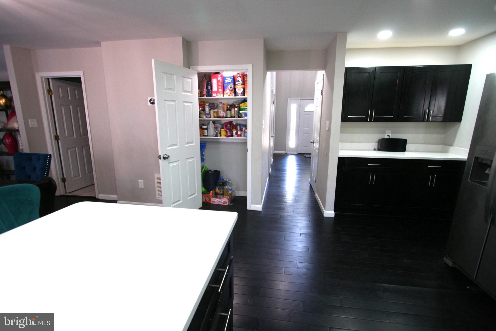 COLESVILLE VILLAGE - Residential