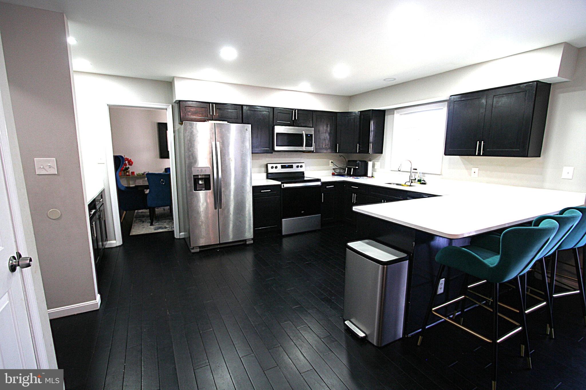 COLESVILLE VILLAGE - Residential