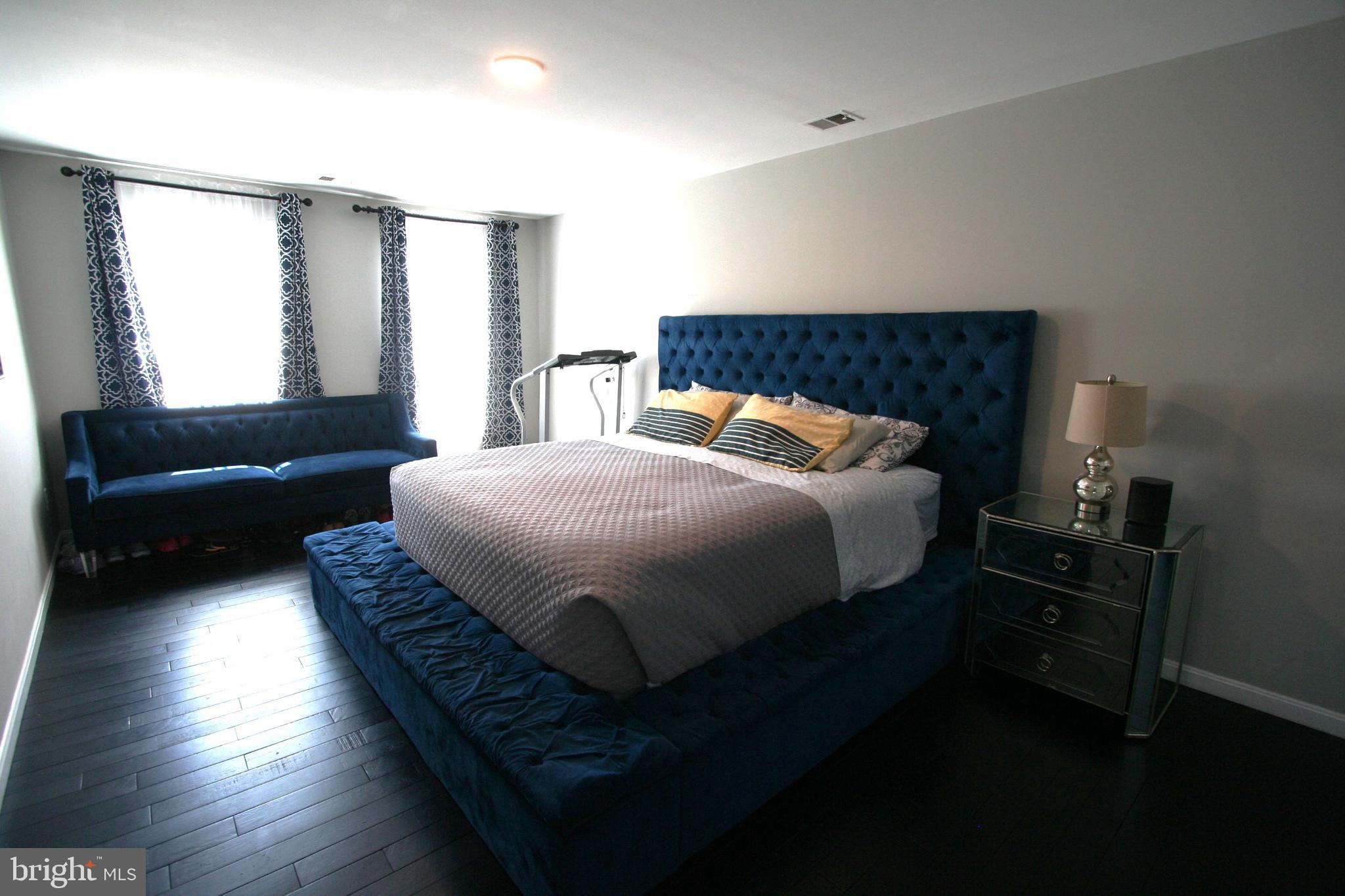 COLESVILLE VILLAGE - Residential