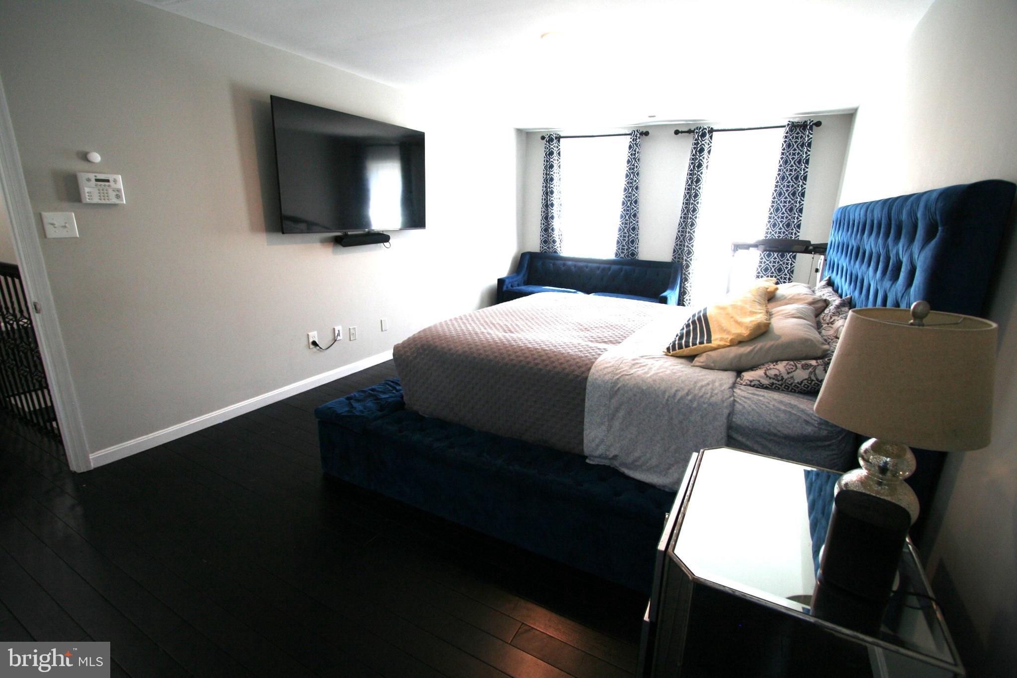 COLESVILLE VILLAGE - Residential