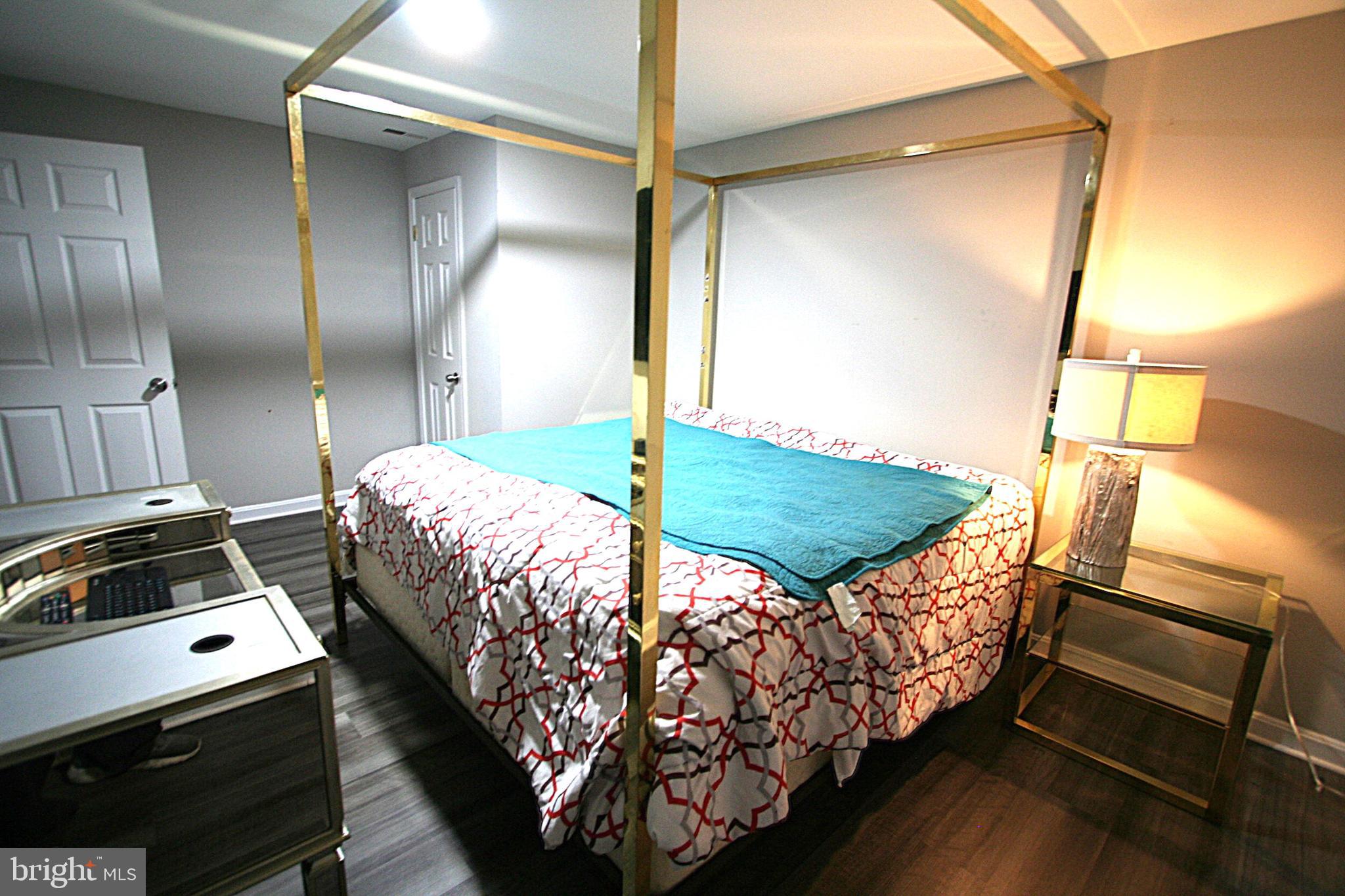 COLESVILLE VILLAGE - Residential