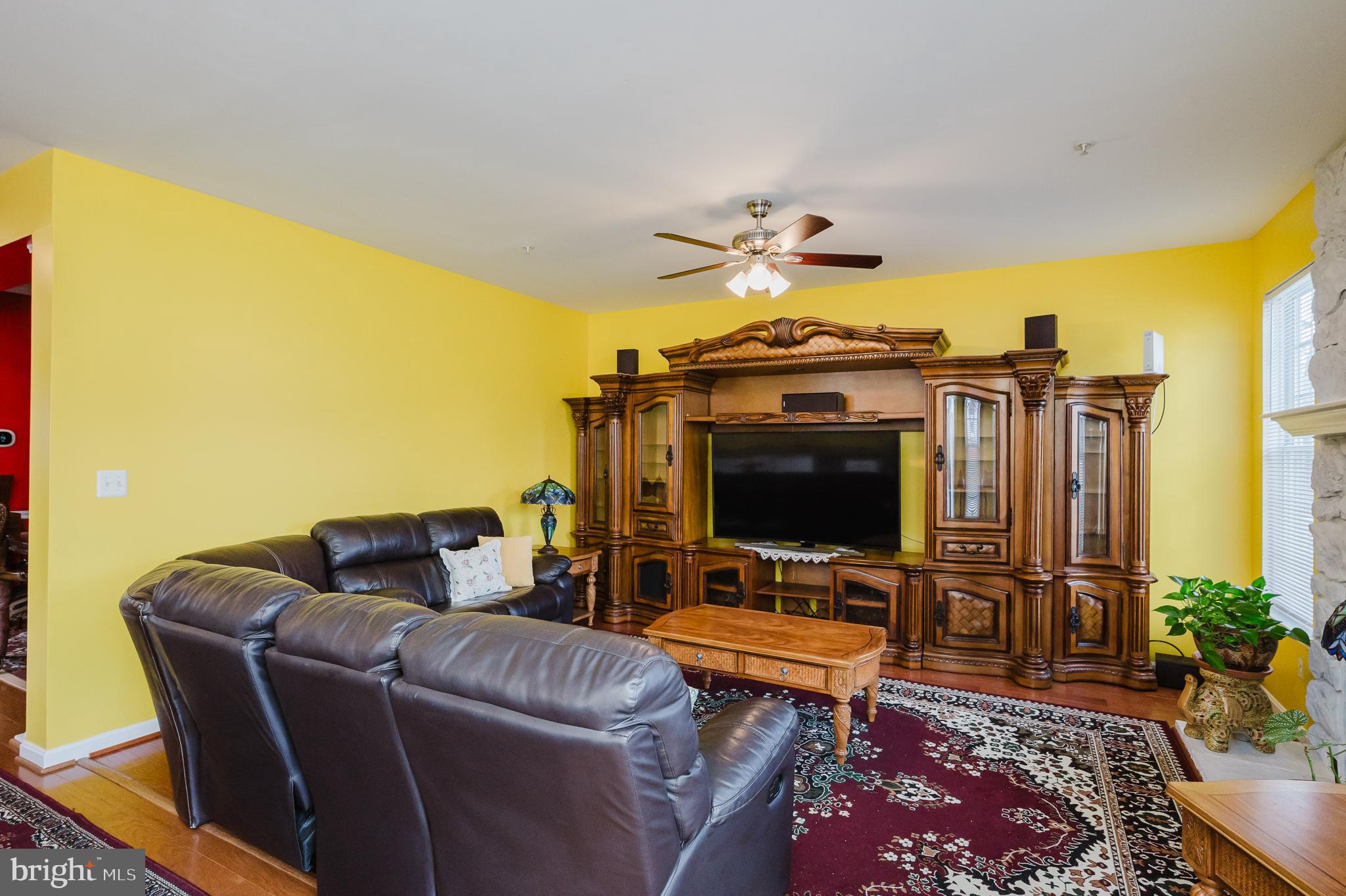 DEER SPRING - Residential