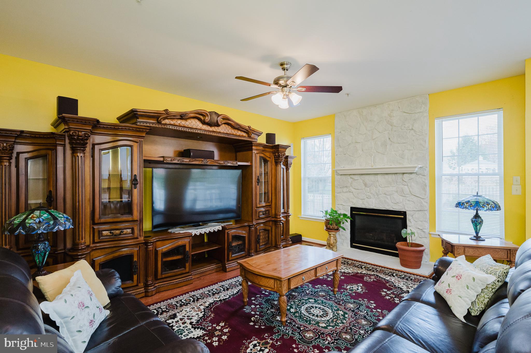 DEER SPRING - Residential