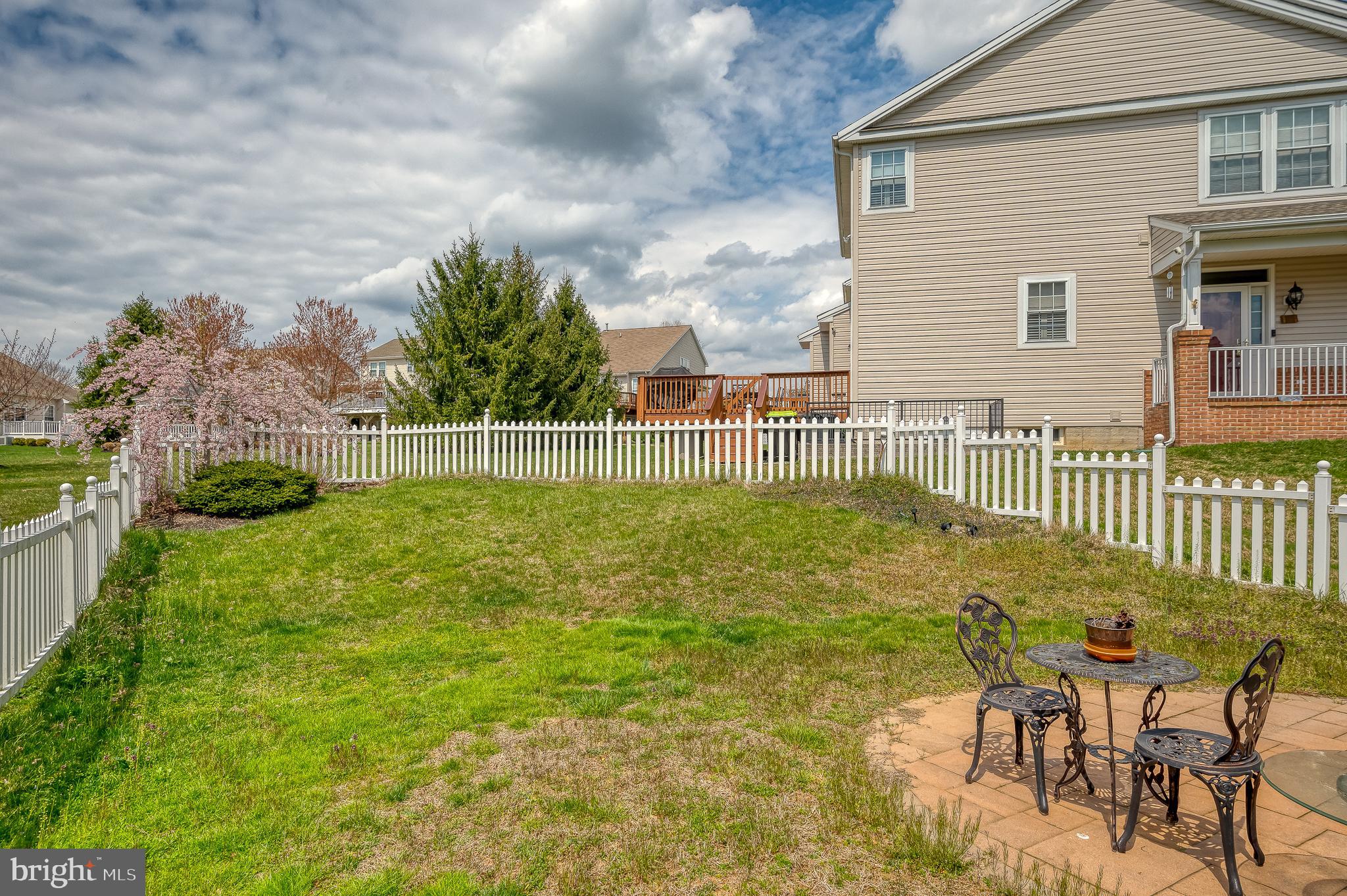 DEER SPRING - Residential