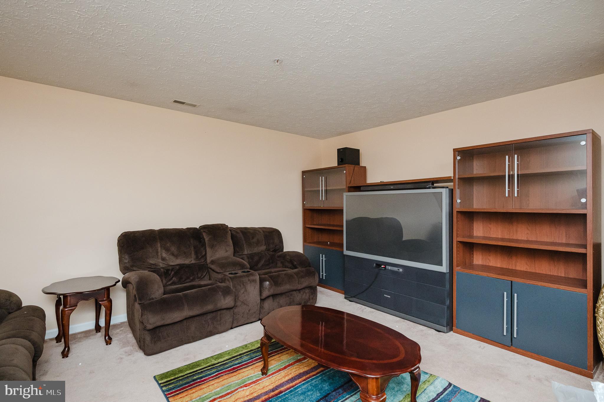 DEER SPRING - Residential